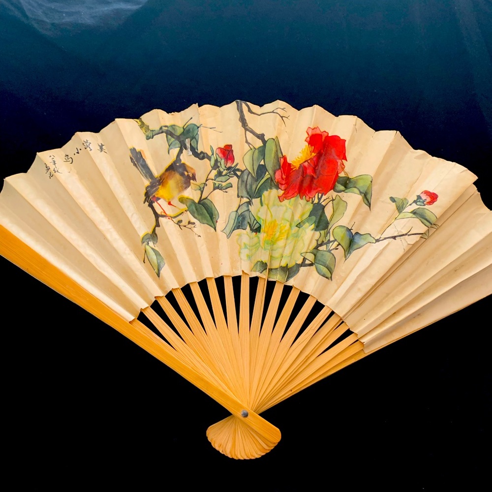 Antique fan brought back the war